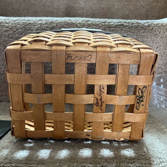 Longaberger Basket - Picture 5 of 5